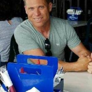 Meet your Posher, Tom